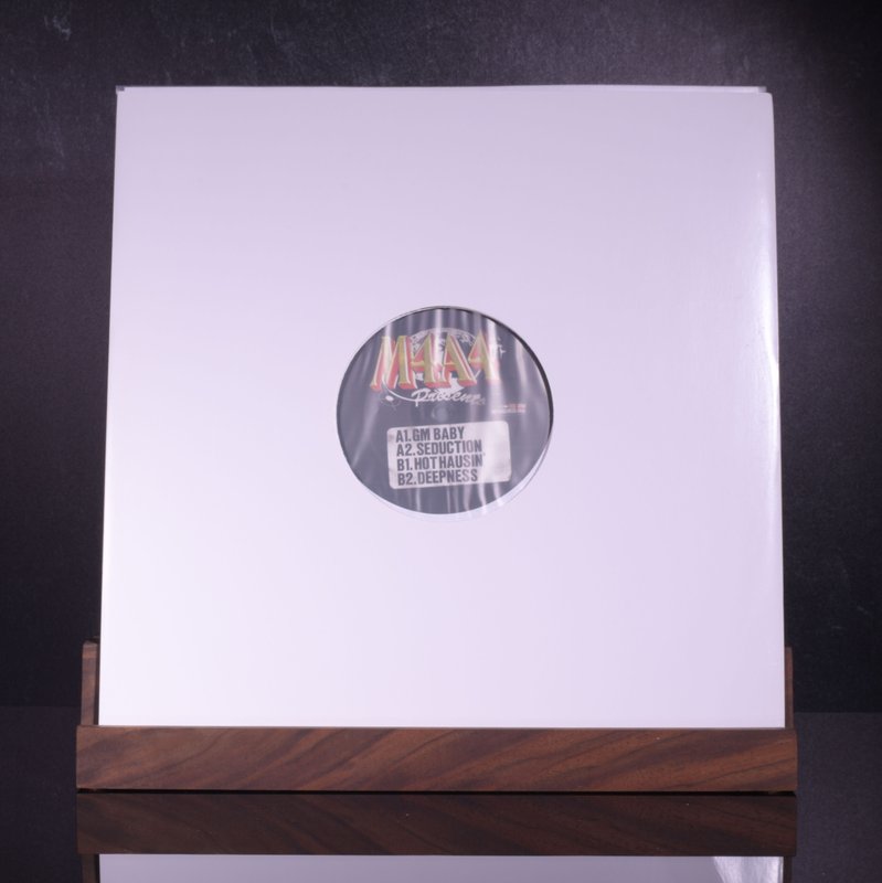 M4A4 — Charisma EP